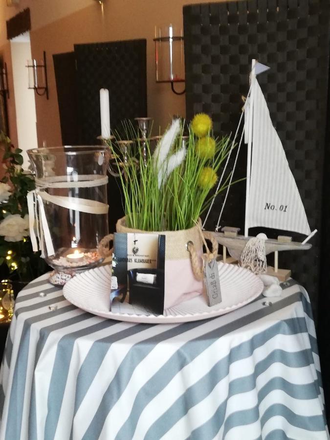 Landhaus Klambauer Ferienapartments Thermennaehe St Martins Therme Frauenkirchen Dış mekan fotoğraf