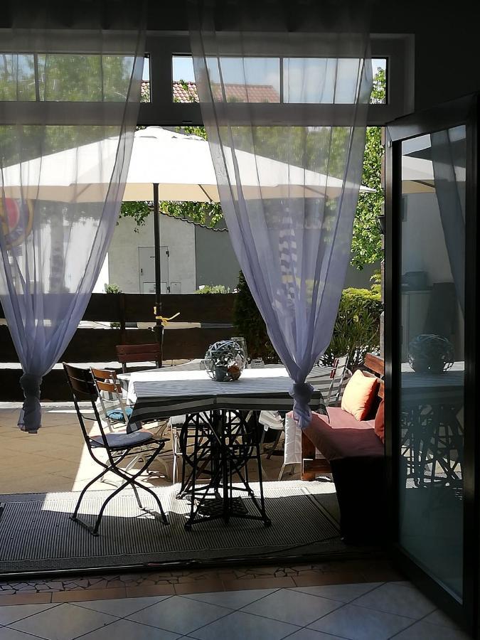 Landhaus Klambauer Ferienapartments Thermennaehe St Martins Therme Frauenkirchen Dış mekan fotoğraf